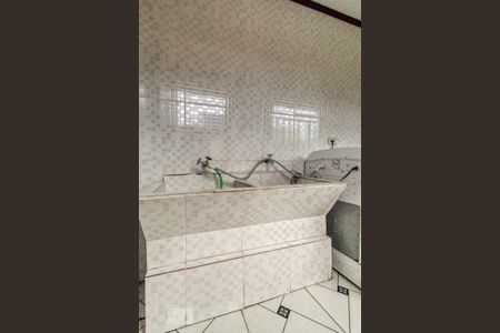 Casa à venda com 160m², 3 quartos e 1 vaga Casa à venda com 160m², 3 quartos e 1 vagaÁrea de serviço