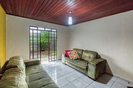 Casa à venda com 160m², 3 quartos e 1 vaga Casa à venda com 160m², 3 quartos e 1 vagaSala