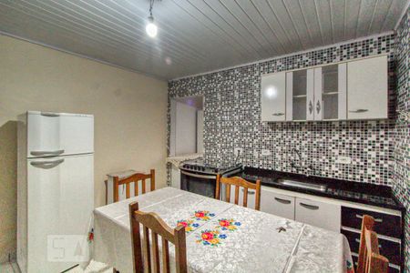 Casa à venda com 160m², 3 quartos e 1 vaga Casa à venda com 160m², 3 quartos e 1 vagaCozinha