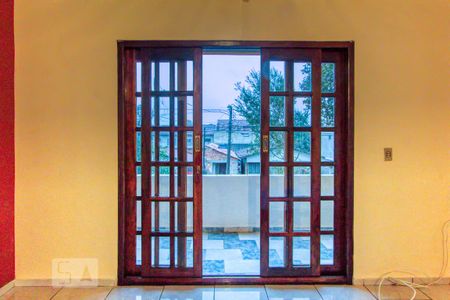 Casa à venda com 160m², 3 quartos e 1 vaga Casa à venda com 160m², 3 quartos e 1 vagaVaranda da Suíte