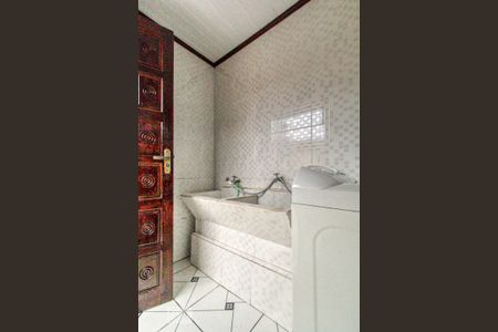 Casa à venda com 160m², 3 quartos e 1 vaga Casa à venda com 160m², 3 quartos e 1 vagaÁrea de serviço