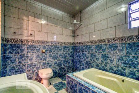 Casa à venda com 160m², 3 quartos e 1 vaga Casa à venda com 160m², 3 quartos e 1 vagaBanheiro da Suíte