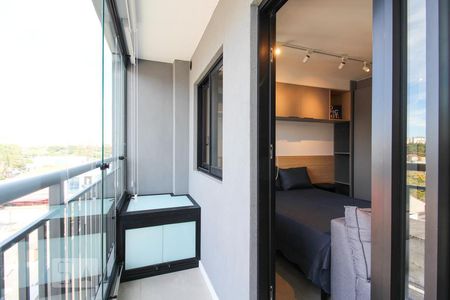 Varanda  de kitnet/studio para alugar com 1 quarto, 26m² em Indianópolis, São Paulo