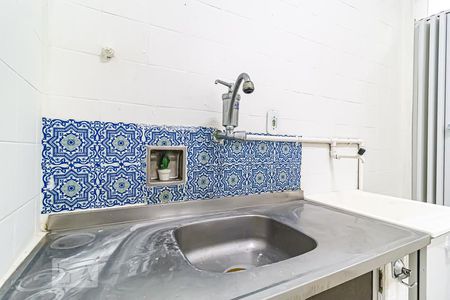 Apartamento à venda com 65m², 2 quartos e sem vagaCozinha e Área de Serviço