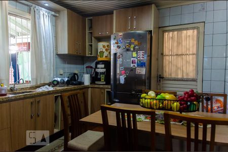 Casa para alugar com 312m², 2 quartos e 2 vagasCozinha