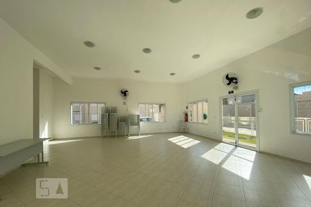 Apartamento para alugar com 52m², 2 quartos e 1 vagaÁrea comum - Salão de festas