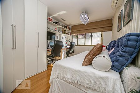 Apartamento à venda com 300m², 4 quartos e 3 vagas Apartamento à venda com 300m², 4 quartos e 3 vagasQuarto 1