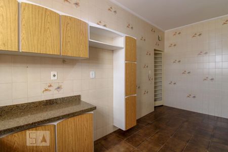 Casa para alugar com 120m², 2 quartos e 2 vagasCozinha