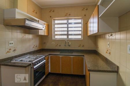Casa para alugar com 120m², 2 quartos e 2 vagasCozinha