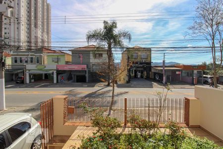Casa para alugar com 120m², 2 quartos e 2 vagasVista da Sala