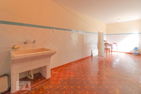Casa para alugar com 120m², 2 quartos e 2 vagasÁrea de Serviço
