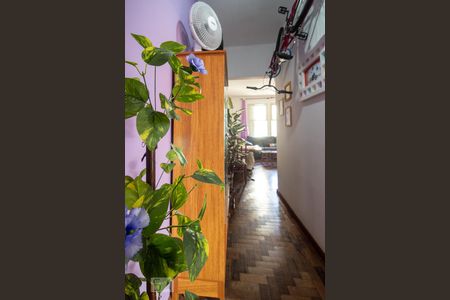 Apartamento à venda com 94m², 2 quartos e sem vagaSala