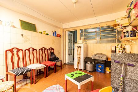 Casa à venda com 125m², 3 quartos e 1 vagaÁrea de serviço