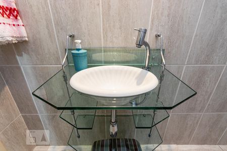 Casa à venda com 125m², 3 quartos e 1 vagaBanheiro 