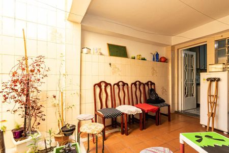 Casa à venda com 125m², 3 quartos e 1 vagaÁrea de serviço