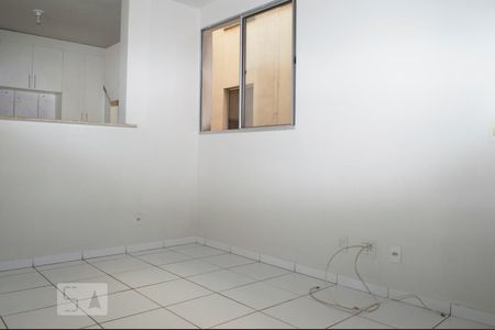 Sala de apartamento para alugar com 2 quartos, 50m² em Brasil, Uberlândia