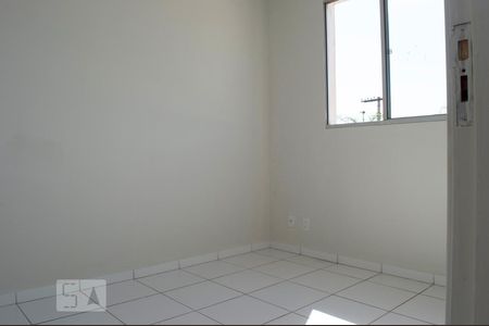Quarto 2 de apartamento para alugar com 2 quartos, 50m² em Brasil, Uberlândia