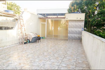 Casa à venda com 46m², 2 quartos e sem vaga Casa à venda com 46m², 2 quartos e sem vagaTerraço