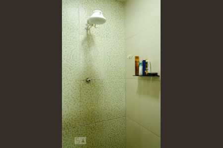 Casa à venda com 46m², 2 quartos e sem vaga Casa à venda com 46m², 2 quartos e sem vagaChuveiro