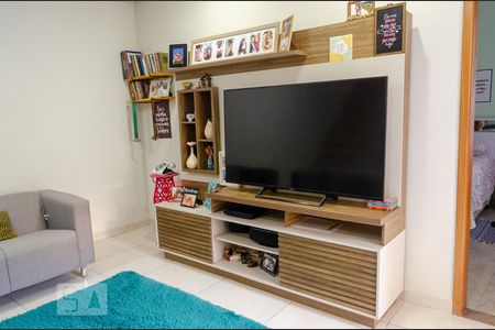 Sala de casa à venda com 2 quartos, 46m² em Taquara, Rio de Janeiro