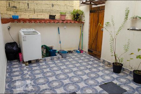 Casa à venda com 46m², 2 quartos e sem vaga Casa à venda com 46m², 2 quartos e sem vagaLavanderia