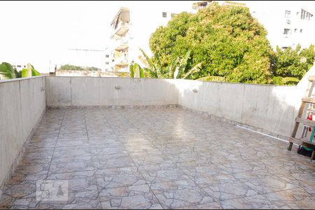 Casa à venda com 46m², 2 quartos e sem vaga Casa à venda com 46m², 2 quartos e sem vagaTerraço