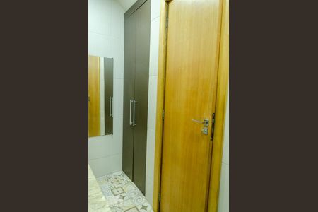 Casa à venda com 46m², 2 quartos e sem vaga Casa à venda com 46m², 2 quartos e sem vagaBanheiro - Armário