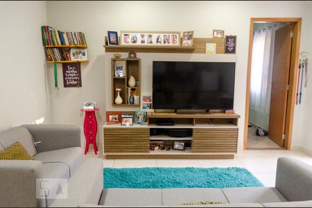 Sala de casa à venda com 2 quartos, 46m² em Taquara, Rio de Janeiro