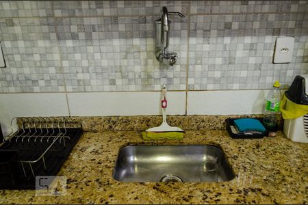 Casa à venda com 46m², 2 quartos e sem vaga Casa à venda com 46m², 2 quartos e sem vagaCozinha - Torneira