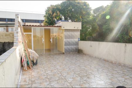 Casa à venda com 46m², 2 quartos e sem vaga Casa à venda com 46m², 2 quartos e sem vagaTerraço