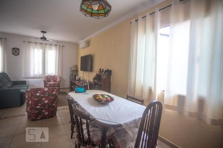Sala de jantar de casa à venda com 3 quartos, 178m² em Nova Petrópolis, São Bernardo do Campo