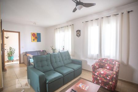 Sala de estar de casa à venda com 3 quartos, 178m² em Nova Petrópolis, São Bernardo do Campo