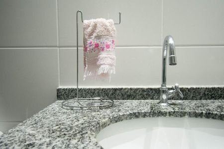 Apartamento à venda com 80m², 2 quartos e 1 vaga Apartamento à venda com 80m², 2 quartos e 1 vagaBanheiro