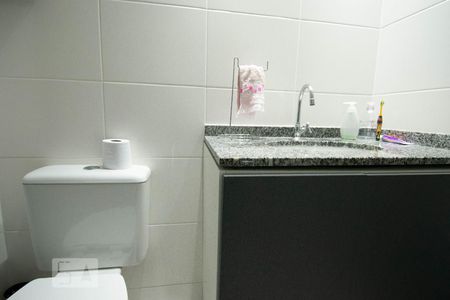 Apartamento à venda com 80m², 2 quartos e 1 vaga Apartamento à venda com 80m², 2 quartos e 1 vagaBanheiro