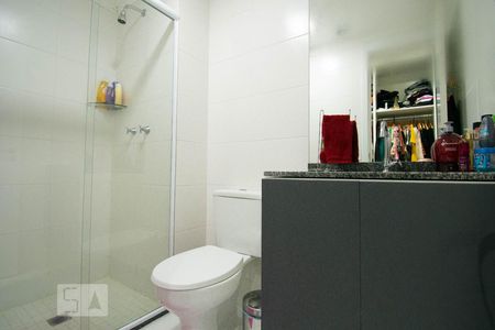 Apartamento à venda com 80m², 2 quartos e 1 vaga Apartamento à venda com 80m², 2 quartos e 1 vagaBanheiro da Suíte 1