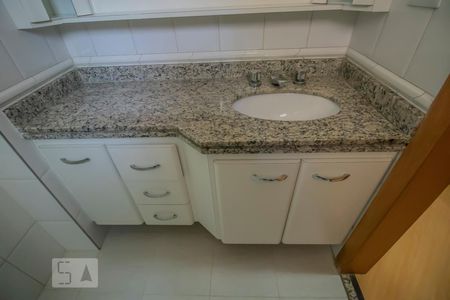 Apartamento para alugar com 90m², 3 quartos e 2 vagasBanheiro da Suíte