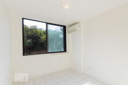Quarto 1 de apartamento para alugar com 3 quartos, 85m² em Pechincha, Rio de Janeiro