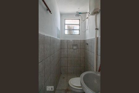 Banheiro de casa para alugar com 1 quarto, 35m² em Vila Formosa, São Paulo