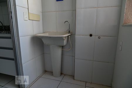 Apartamento para alugar com 70m², 3 quartos e 1 vagaÁrea de Serviço