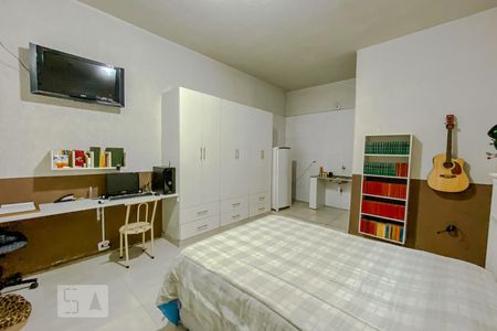 Casa à venda com 215m², 3 quartos e 3 vagasQuarto 2