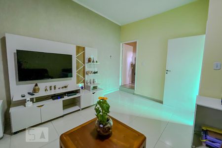 Sala de casa à venda com 3 quartos, 215m² em Vila Oratorio, São Paulo