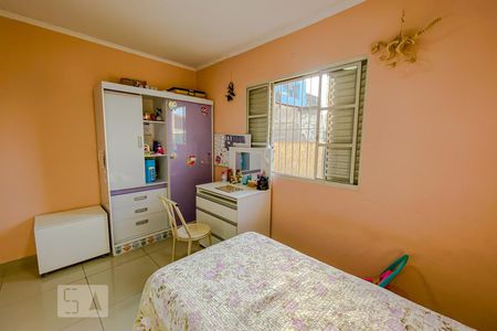 Quarto de casa à venda com 3 quartos, 215m² em Vila Oratorio, São Paulo