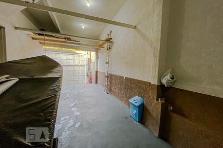 Casa à venda com 215m², 3 quartos e 3 vagasGaragem