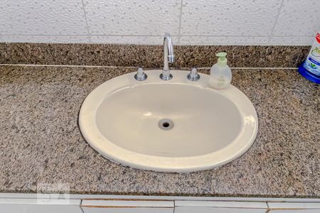 Casa à venda com 215m², 3 quartos e 3 vagasDetalhe Banheiro da Suite