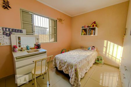 Quarto de casa à venda com 3 quartos, 215m² em Vila Oratorio, São Paulo