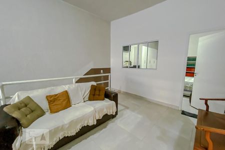 Casa à venda com 215m², 3 quartos e 3 vagasHall Social
