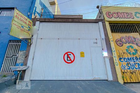 Casa à venda com 215m², 3 quartos e 3 vagasFachada