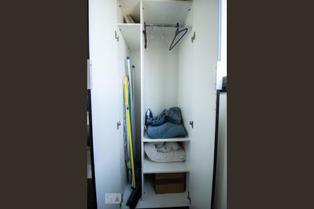 Armário de kitnet/studio para alugar com 1 quarto, 15m² em Bom Retiro, São Paulo