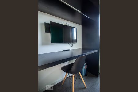 Studio para alugar com 15m², 1 quarto e sem vagaMesa com cadeira