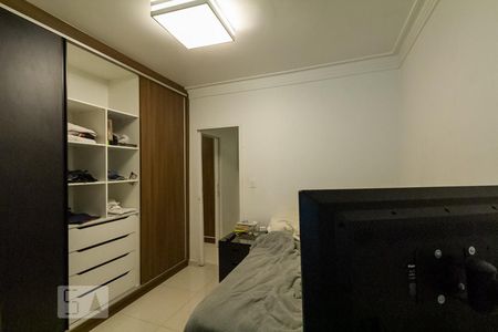 Apartamento à venda com 150m², 3 quartos e 2 vagasSuíte 1